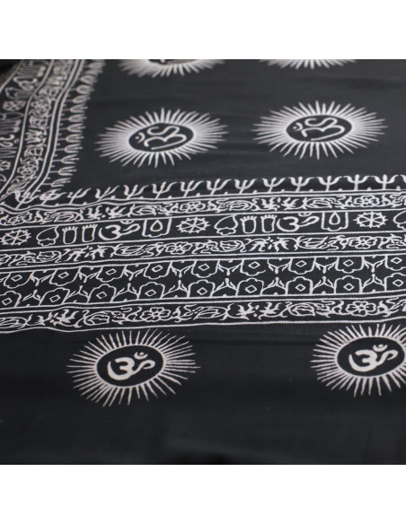 Chal de Meditación Prabhuji's Gifts - Mantra Om - Negro Grande 183x106 cm