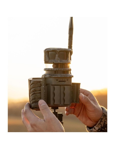 Cámara de Caza Stealth Cam Revolver 36MP HD 1080P GPS