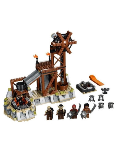 LEGO El Señor de los Anillos La Forja de Orcos 9476