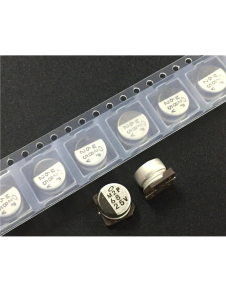 10 Capacitores Electrolíticos SMD 68uF 25V Bajo Impedancia
