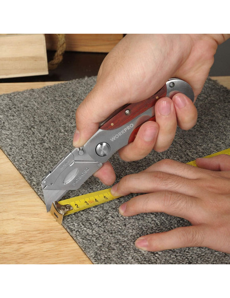 Cuchillo Utility Plegable WORKPRO con Mango de Madera 15.24 cm