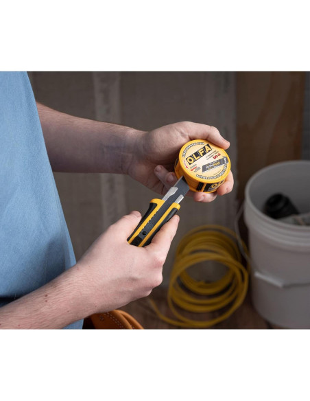 Contenedor de Desecho de Cuchillas OLFA DC-3 - Tamaño Pocket