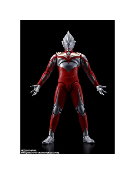 Figura de Acción Ultraman Tiga Power Type Bandai 15+