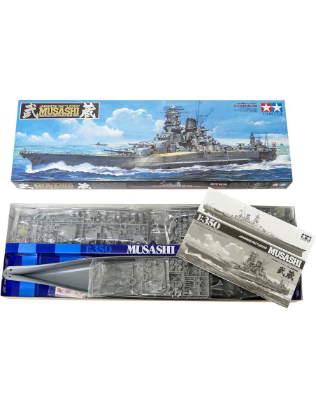 Modelo de barco de guerra Tamiya Musashi 1:350 con soporte