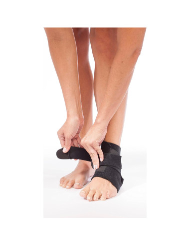 Soporte Ajustable para Tobillo Mueller, Talla Única, Negro