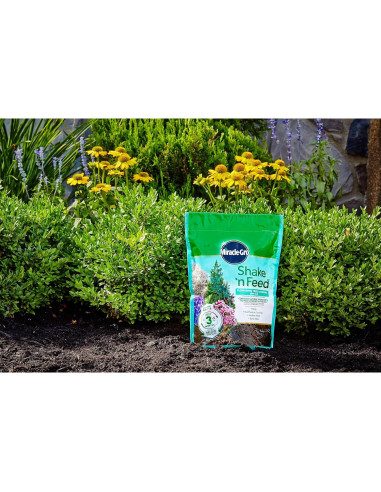 Alimento para Plantas Miracle-Gro Shake 'N Feed 3.63 kg