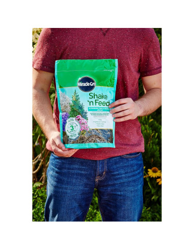 Alimento para Plantas Miracle-Gro Shake 'N Feed 3.63 kg