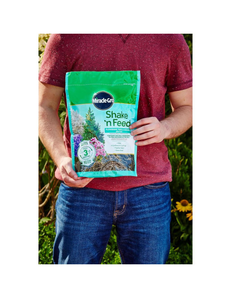 Alimento para Plantas Miracle-Gro Shake 'N Feed 3.63 kg