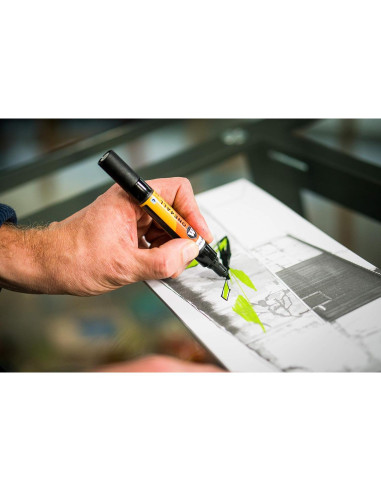 Marcador Acrílico Doble Punta MOLOTOW ONE4ALL 1.5mm y 4mm Amazonas Claro