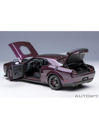 Autoart Dodge Challenger R/T Scat Pack 1:18 Hellraisin