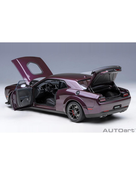 Autoart Dodge Challenger R/T Scat Pack 1:18 Hellraisin