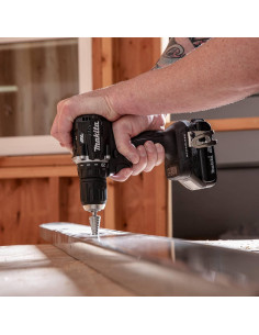 Taladro-Atornillador Inalámbrico Makita 18V LXT Sin Escobillas 2