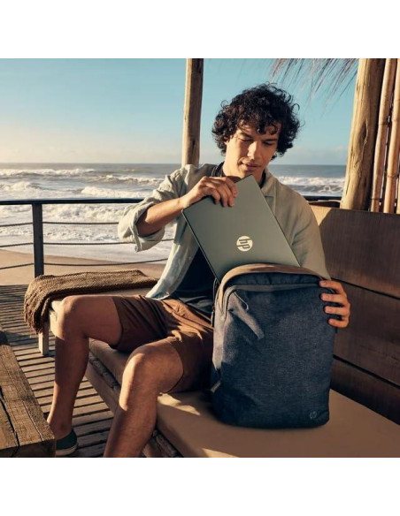 Laptop HP 17.3" FHD Antirreflejo AMD Ryzen 7 64GB RAM 2TB SSD