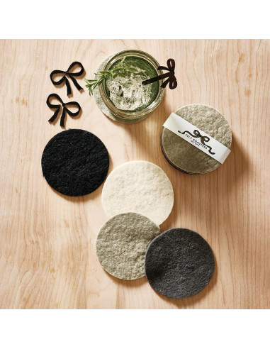 Set de 4 Marcadores de Vino Navidad Santa Barbara 5.08x3.81cm