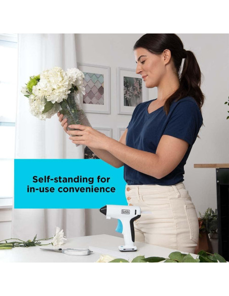 Pistola de Pegamento Inalámbrica BLACK+DECKER 4V 20 Barras