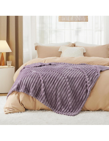 Manta Lanzadora Bedsure Morado Claro 127x152 cm Suave y Ligera