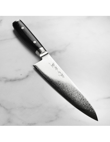Cuchillo de Chef Yaxell Ran Plus 20.32 cm Damasco VG10 Japonés
