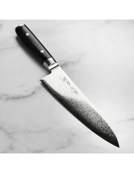 Cuchillo de Chef Yaxell Ran Plus 20.32 cm Damasco VG10 Japonés