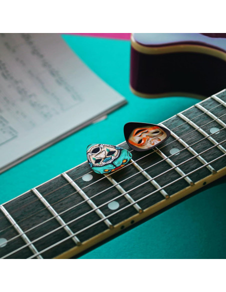 Paquete de 24 Púas de Guitarra Celuloide Variadas 0.46-1.2mm