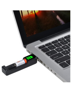 Baterías recargables PowerTrust NiMH N 1.2V 700mAh con cargador LED 2