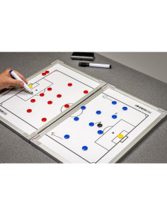 Tablero Magnético Plegable Kwik Goal 45.72x60.96cm 2