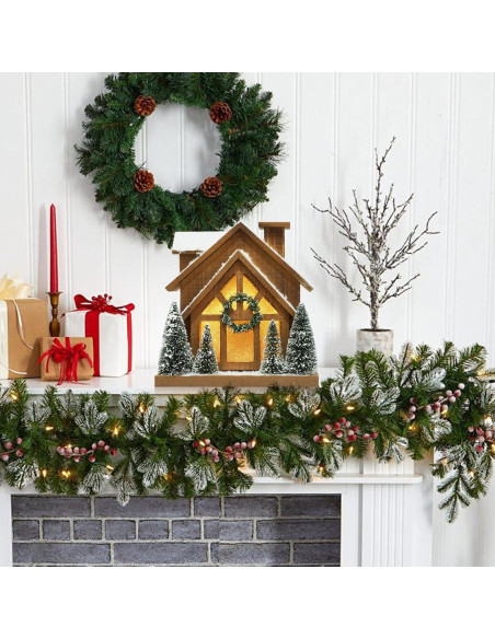 Casa de Madera Iluminada HOMirable con Temporizador 19.1x18cm