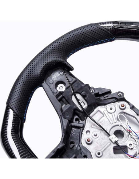 Volante Revolve D-Type Racing Fibra de Carbono LED BMW 2019-2024