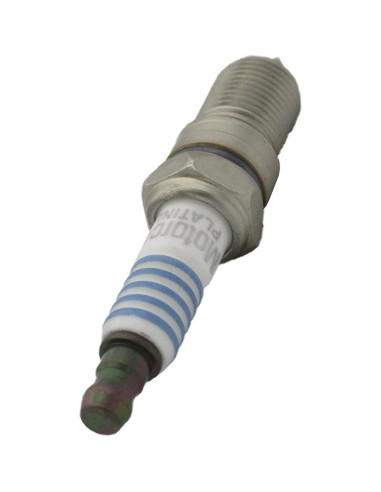 Juego de 4 Bobinas de Encendido y 4 Bujías Doble Platino AD Auto Parts