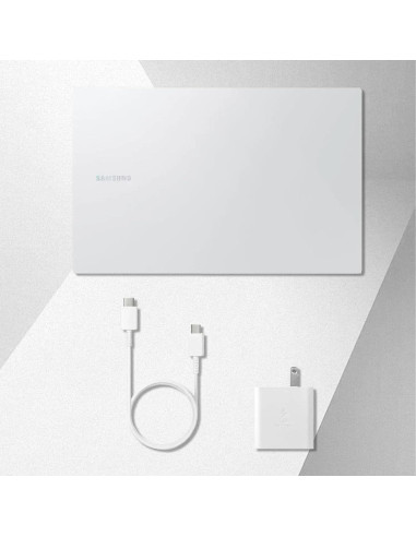 Laptop Samsung Galaxy Book4 15.6" FHD Intel i7 16GB RAM 1TB SSD