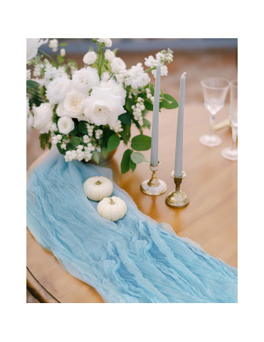 Caminito de Mesa de Gasa YAYOYA 304.8x88.9 cm Azul Bebé