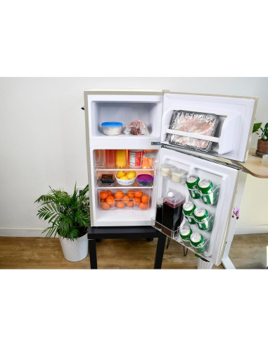 Frigidaire EFR840 Mini Nevera Retro 3.2 Pies Cúbicos Crema