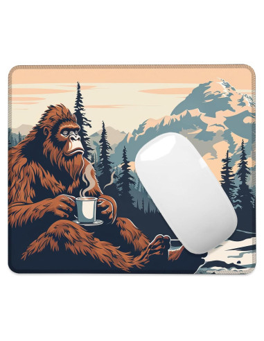 Alfombrilla de Ratón Ghatobty Sasquatch en el Bosque 24.1x20.3 cm