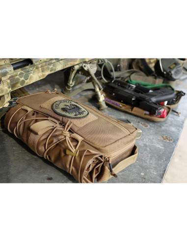 Estuche de Limpieza Helikon-Tex Verde Adaptativo 29.5x15x5.5cm