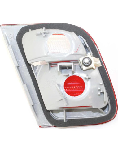 Luz Trasera Derecha UPParts para BMW 323i 328i 325i 325xi 330i 330xi 1999-2001