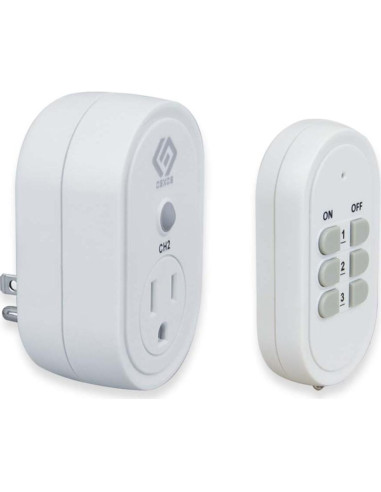 Paquete de 3 Enchufes Interiores OSKOS con Control Remoto