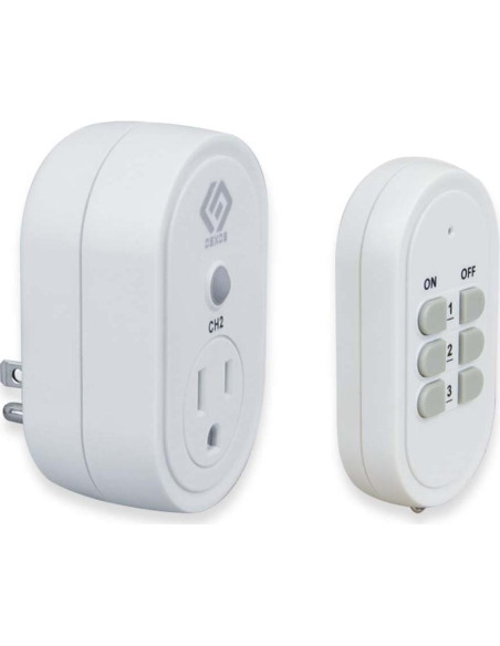 Paquete de 3 Enchufes Interiores OSKOS con Control Remoto