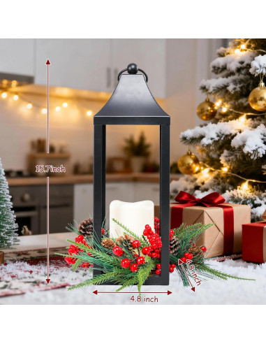 Farol de Navidad Bdor LED 39.88 cm con piñas y bayas rojas