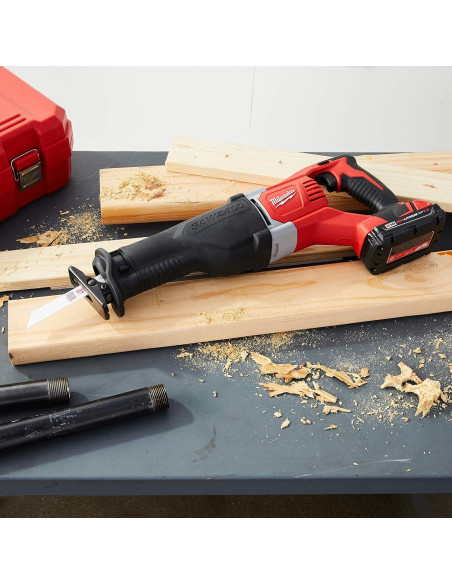 Sierra Recíproca Milwaukee 2621-20 18V Sin Cable 3000RPM