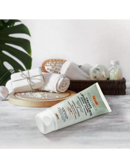 Gel Anticelulitis Caliente GUAM 200 ml con Algas y FIR Gel Anticelulitis Caliente GUAM 200 ml con Algas y FIR