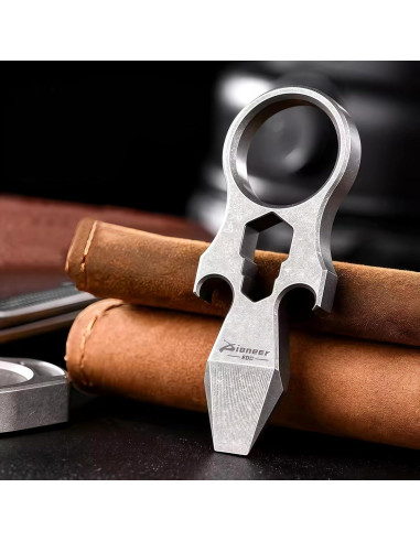 Llave Multi-herramienta Titanio GHY0158A-1 con Abrebotellas