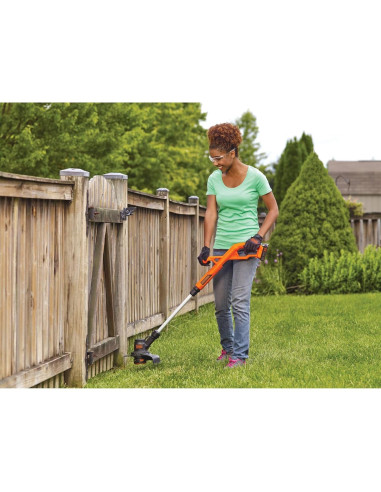 Desmalezadora Cortadora BLACK+DECKER LST201 20V MAX 10"