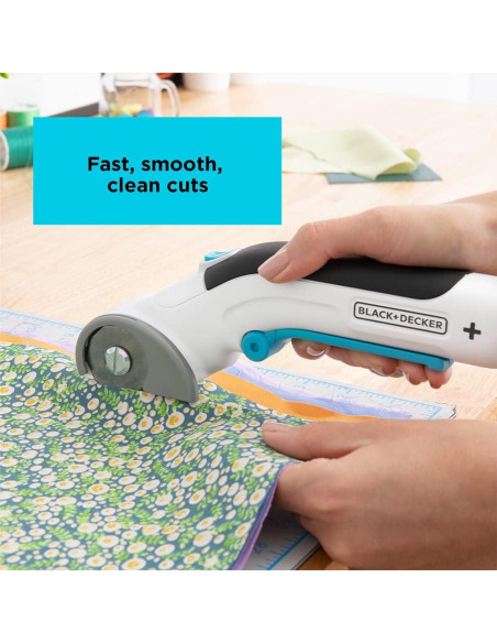 Cortadora Rotativa Inalámbrica BLACK+DECKER 4V MAX BCRC115FF