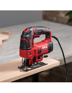 Sierra de Calar Eléctrica SKIL 6 Amperios con Luz Halo 2