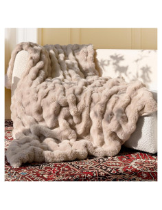 Manta de Lanzar Blunique Piel Sintética 127x152 cm Marrón Claro