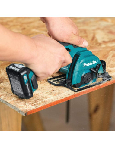 Sierra Circular Inalámbrica Makita SH02R1 12V Kit 2 Baterías