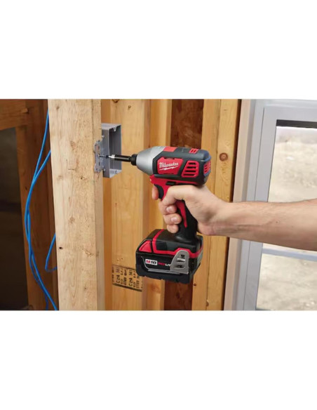 Kit Inalámbrico Milwaukee M18 7 Herramientas 18V con Baterías