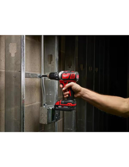 Kit Inalámbrico Milwaukee M18 7 Herramientas 18V con Baterías