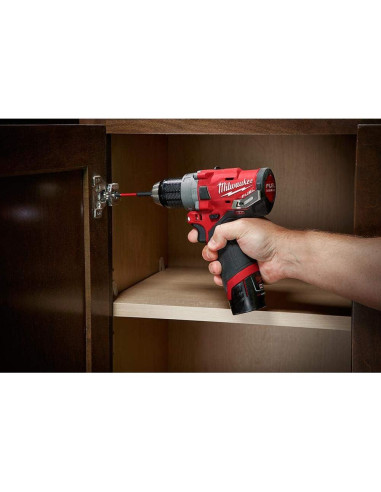 Taladro de Percusión Inalámbrico Milwaukee M12 FUEL 12V 2Ah