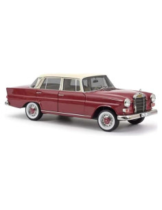 Coche Diecast 1966 200 Rojo Norev 1/18 Detalles Fieles