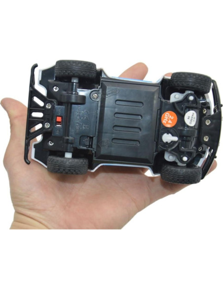 Coche RC Blomiky D143 4WD 14.48 km/h Azul Blanco Coche RC Blomiky D143 4WD 14.48 km/h Azul Blanco